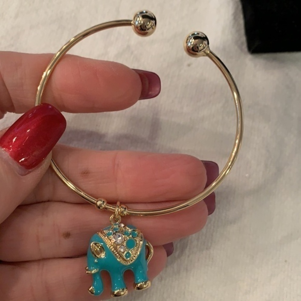 💐5/25 elephant charm bangle gold tone bracelet - Picture 6 of 8